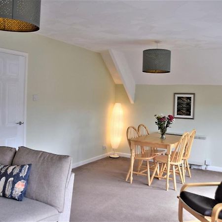 Charming 3-Bed Apartment In Talgarth Powys Брекън Екстериор снимка