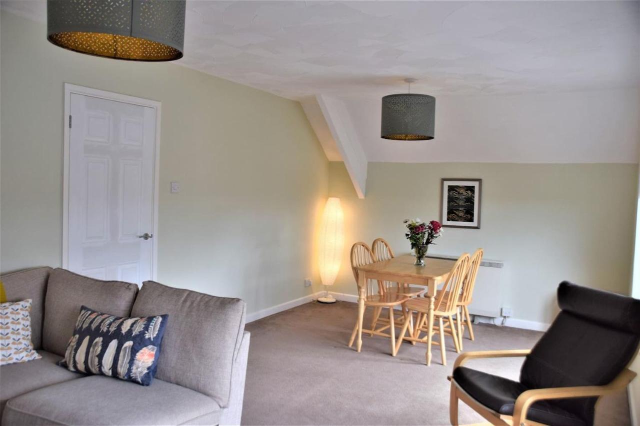 Charming 3-Bed Apartment In Talgarth Powys Брекън Екстериор снимка