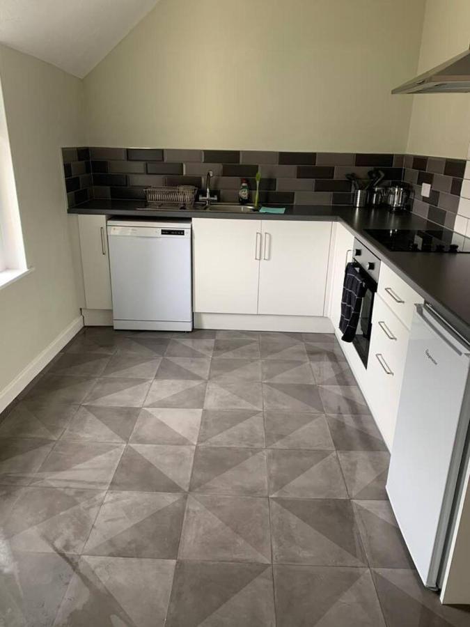 Charming 3-Bed Apartment In Talgarth Powys Брекън Екстериор снимка