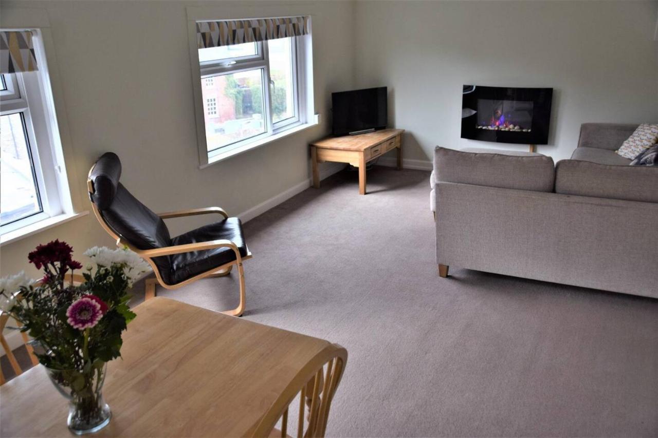 Charming 3-Bed Apartment In Talgarth Powys Брекън Екстериор снимка
